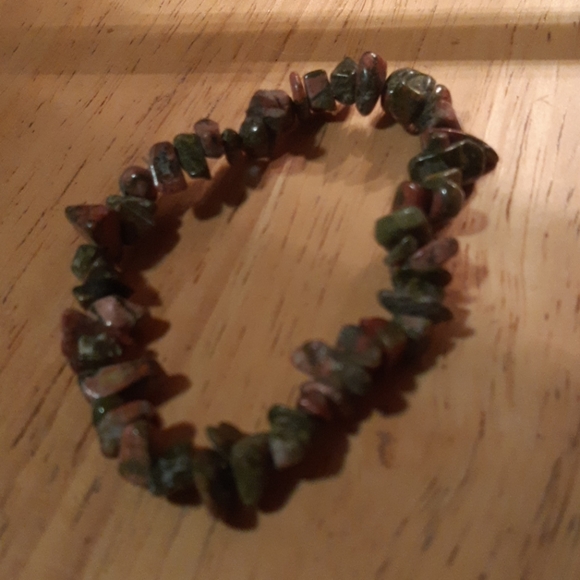 Jewlery - Picture 2 of 3